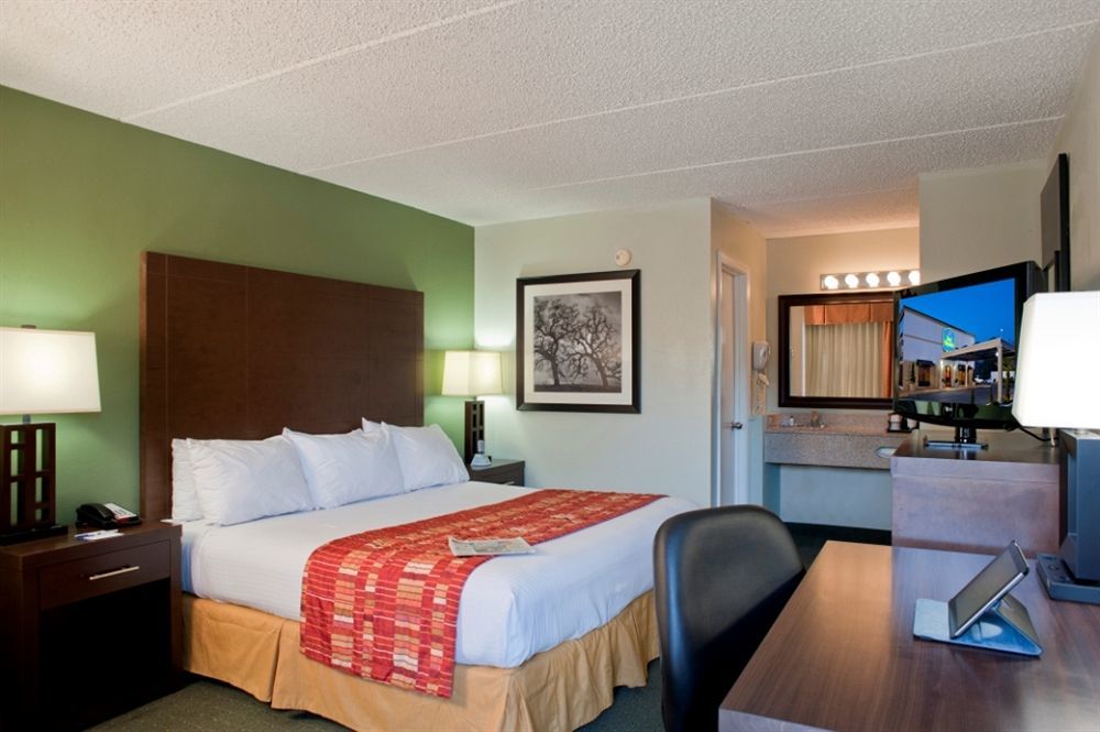 Quality Inn Columbus Near Fort Benning Εξωτερικό φωτογραφία