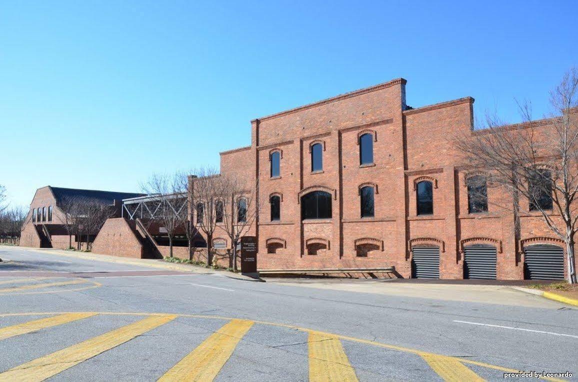 Quality Inn Columbus Near Fort Benning Εξωτερικό φωτογραφία