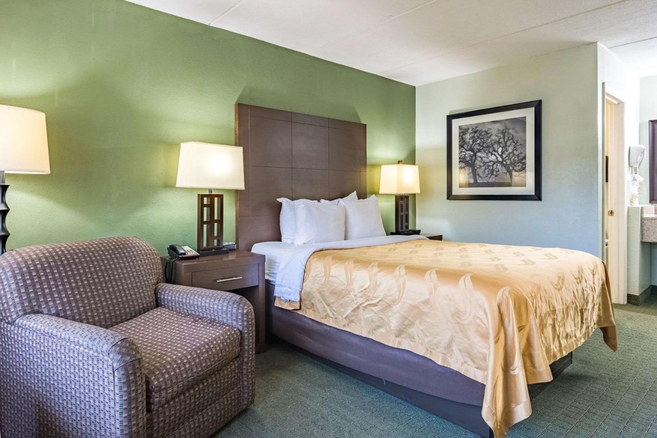 Quality Inn Columbus Near Fort Benning Εξωτερικό φωτογραφία