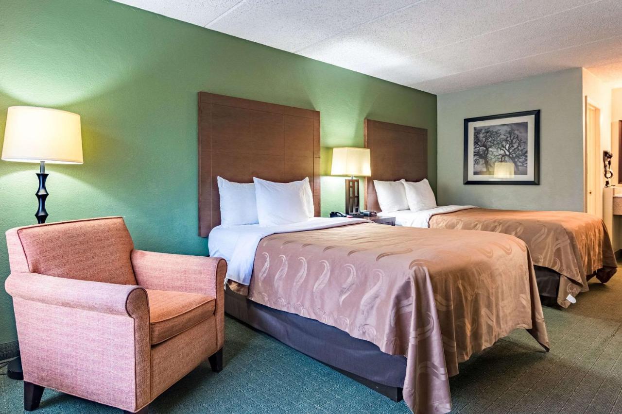 Quality Inn Columbus Near Fort Benning Εξωτερικό φωτογραφία