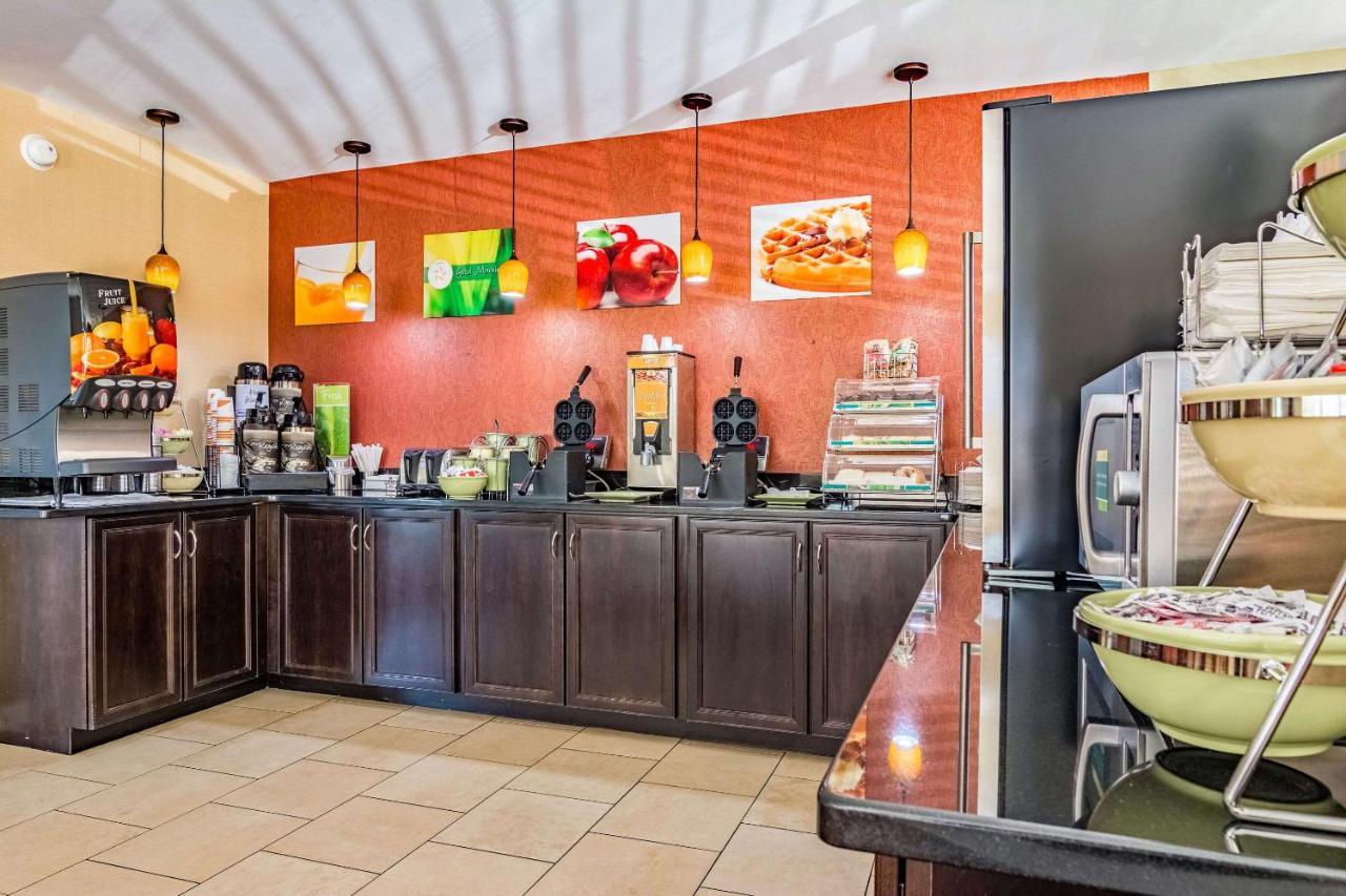 Quality Inn Columbus Near Fort Benning Εξωτερικό φωτογραφία